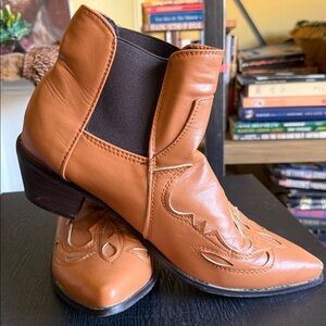 Unisex cowboy style ankle boots size 41 Men’s 7.5 women’s 10